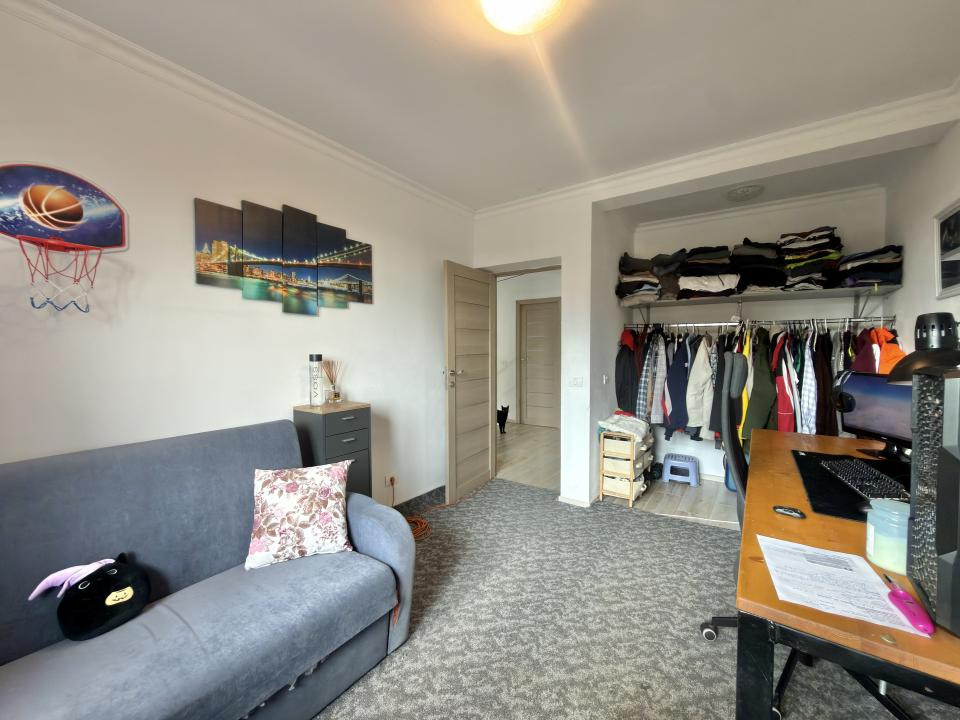 Duplex 4 camere, P+E, 111mp utili, 263mp teren in Utvin 
