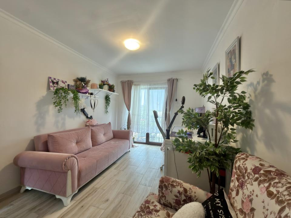 Duplex 4 camere, P+E, 111mp utili, 263mp teren in Utvin 