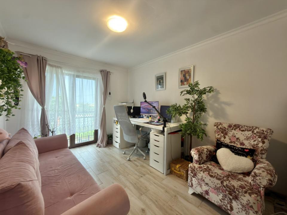 Duplex 4 camere, P+E, 111mp utili, 263mp teren in Utvin 