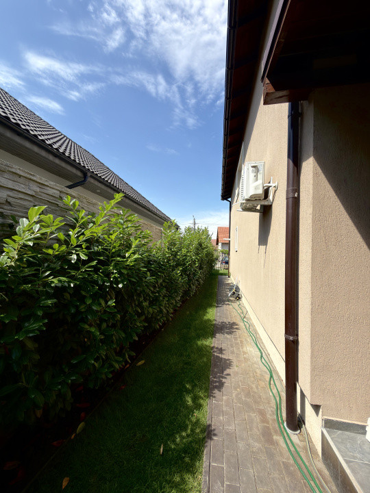 Duplex 4 camere, P+E, 109mp utili, 250mp teren in Utvin 