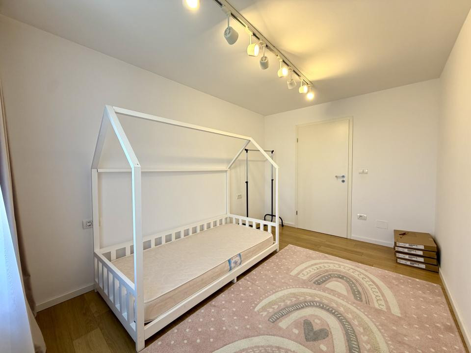 Triplex 4 camere, 101 mp utili, 150 mp teren - Dumbravita 
