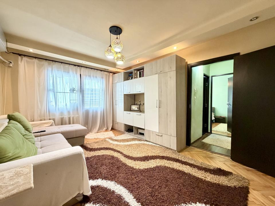 Apartament 3 camere, 64 mp utili, etaj 2 - Zona Lipovei