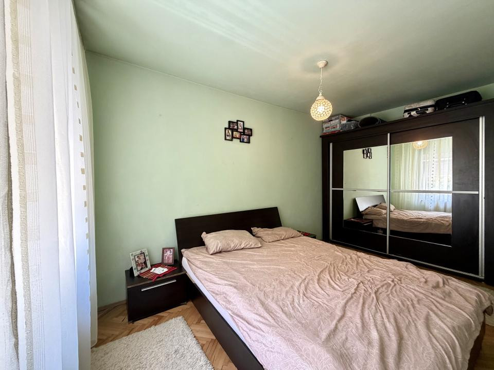 Apartament 3 camere, 64 mp utili, etaj 2 - Zona Lipovei