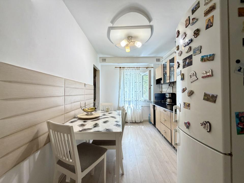 Apartament 3 camere, 64 mp utili, etaj 2 - Zona Lipovei