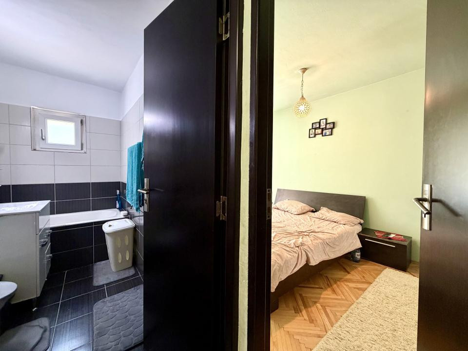 Apartament 3 camere, 64 mp utili, etaj 2 - Zona Lipovei