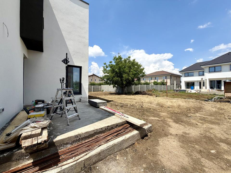 Duplex modern 4 camere, 105 mp utili, 305 mp teren - Dumbravita 