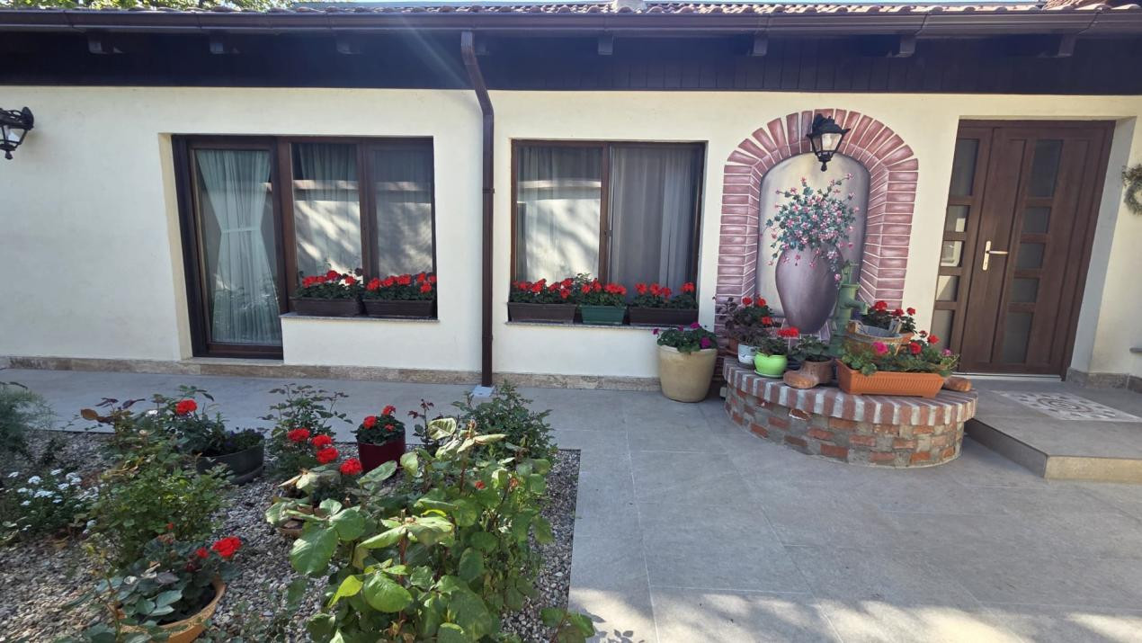 Casa din povesti, 5 camere, pe parter- zona Lipovei Timișoara 