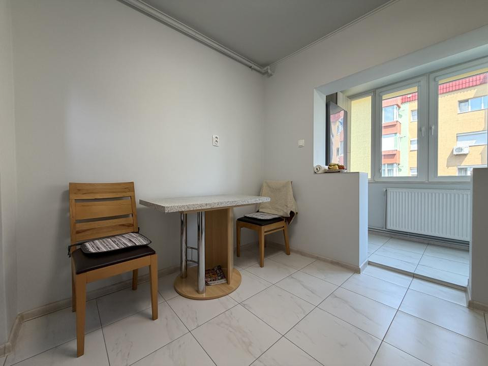 Apartament 3 camere, 68 mp utili, etaj 2, garaj, 2 boxe - Plavat II