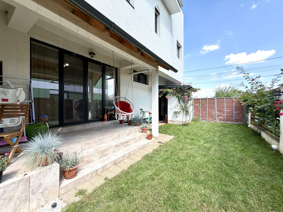 Triplex modern 3 camere, 80 mp utili, 120 mp teren - Dumbravita 