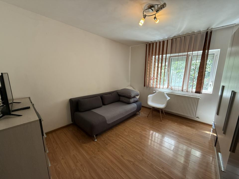 Apartament cu o camera, 21 mp utili, parter - Soarelui