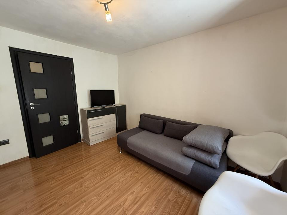Apartament cu o camera, 21 mp utili, parter - Soarelui