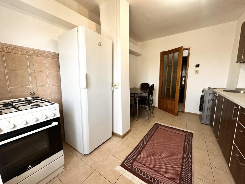 Apartament 2 camere mobilat utilat - zona Steaua