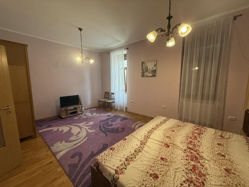 Apartament spatios cu o camera, 40 mp utili, parter - Traian