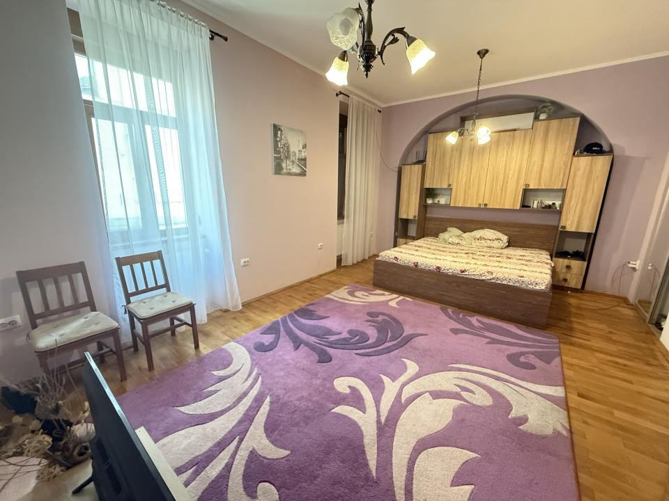 Apartament spatios cu o camera, 40 mp utili, parter - Traian