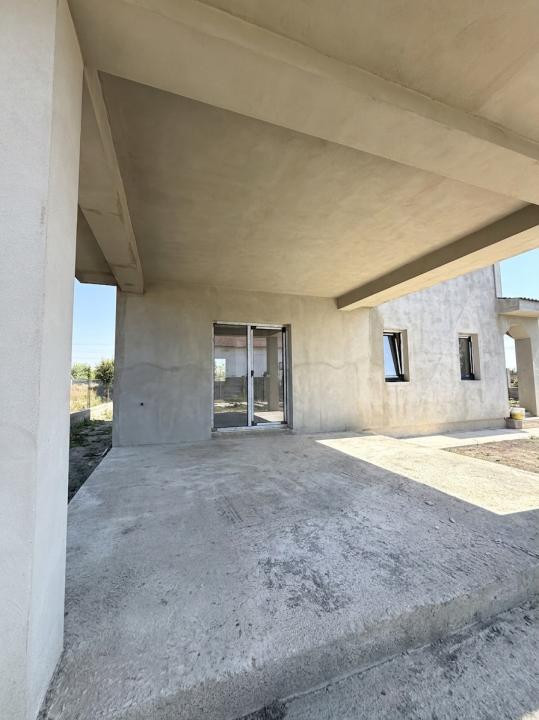 Duplex 4 camere, 125mp utili, 350mp teren, terasa 10mp - Giarmata vii
