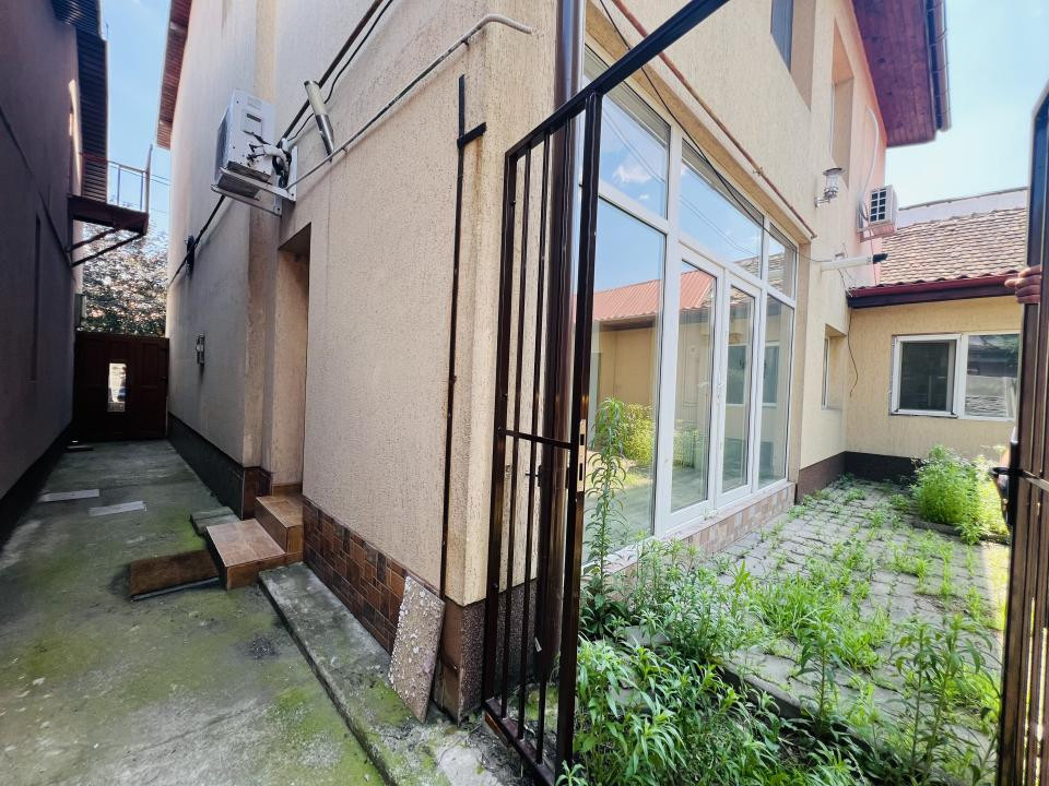 Casa individuala 5 camere- Zona Cetatii Timișoara 