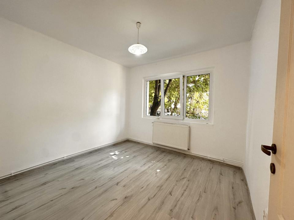 Apartament renovat 2 camere - Calea Sagului