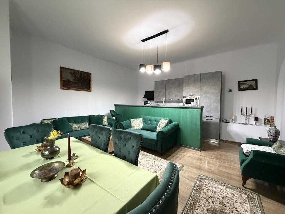 Apartament 2 camere, 67mp utili, etaj 3, renovat complet-Ultracentral