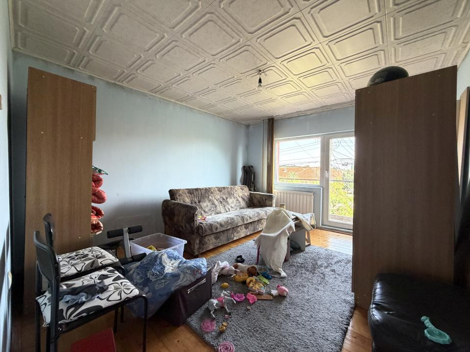 Casa individuala 6 camere, 165 mp utili, 641 mp teren - Ghiroda 