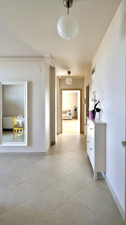 Penthouse 3 Camere, 2 bai, decomandat, 100 mp utili - Zona Aradului