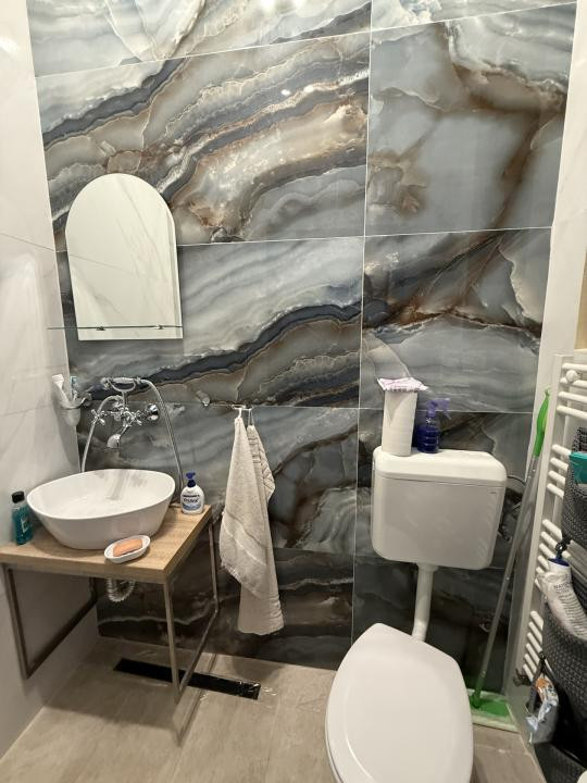 Apartament deosebit, 47 mp utili + balcon 5 mp, etaj 1 - Piata Sinaia