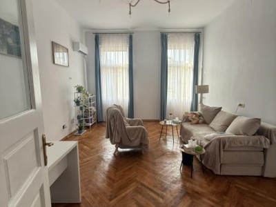 Apartament deosebit, 47 mp utili + balcon 5 mp, etaj 1 - Piata Sinaia