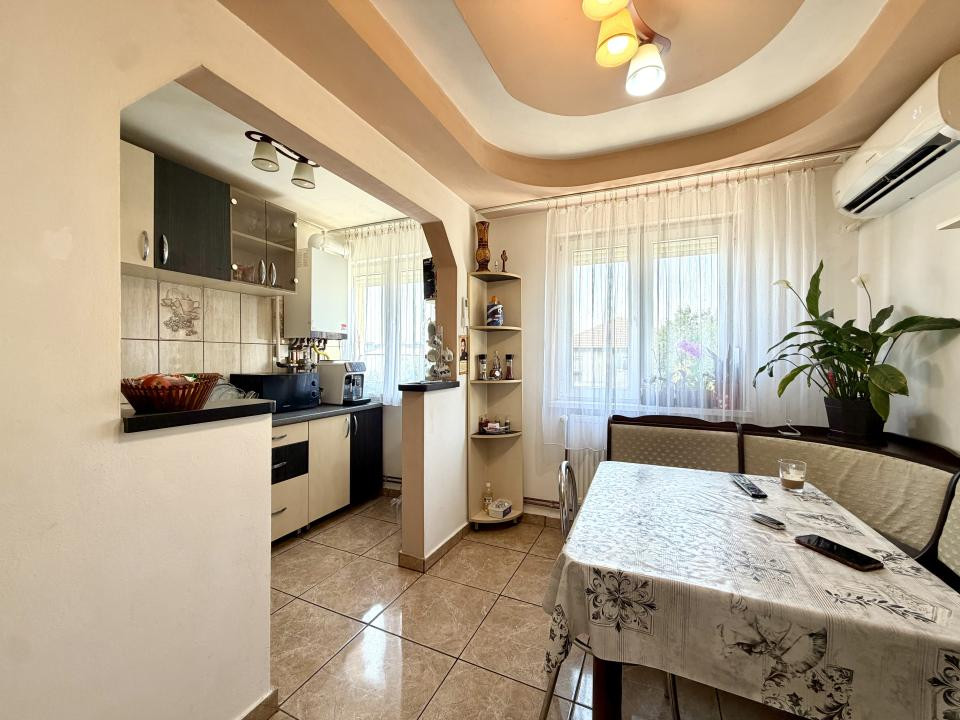 Apartament 4 camere, mobilat/utilat cu boxa in CF - zona Dacia