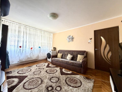 Apartament spatios 4 camere, mobilat/utilat cu boxa in CF - zona Dacia