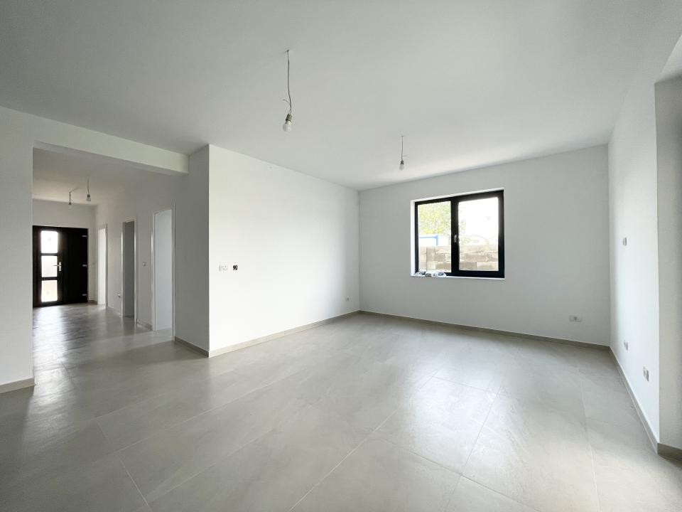 Duplex 4 camere, 131 mp - Mosnita Veche COMISION 0%