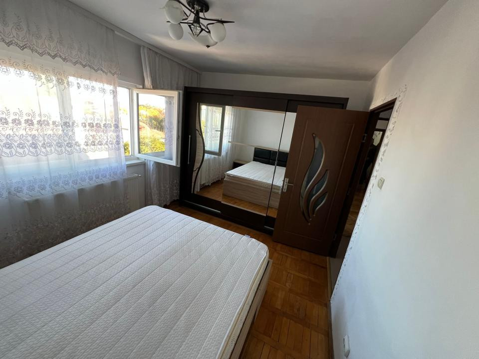  DE INCHIRIAT Apartament 2 camere, 52 mp, etaj 3 - Spitalul Judetean