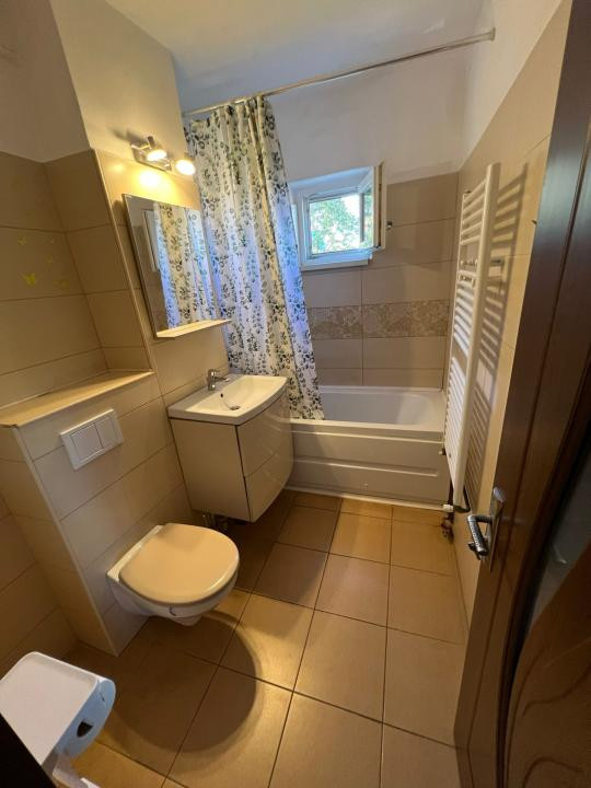  DE INCHIRIAT Apartament 2 camere, 52 mp, etaj 3 - Spitalul Judetean