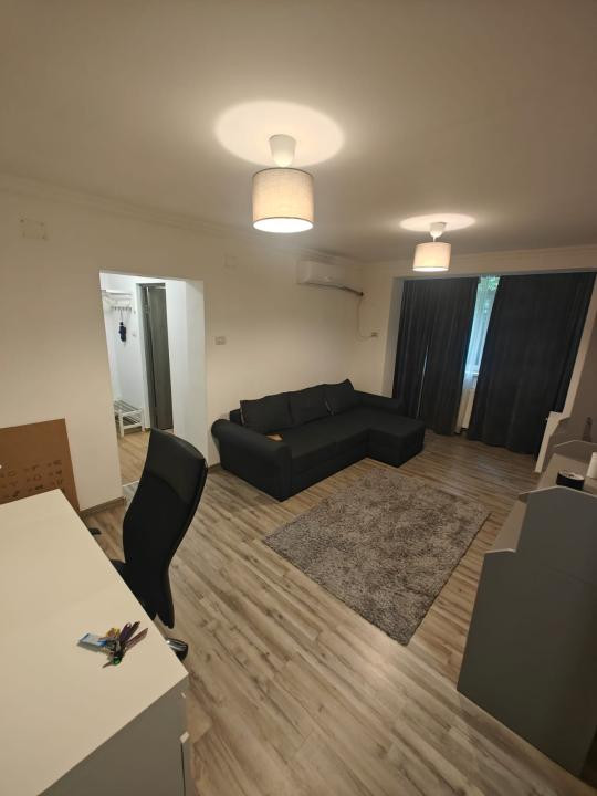  DE INCHIRIAT Apartament 2 camere, 57 mp, parter - Zona Medicinei