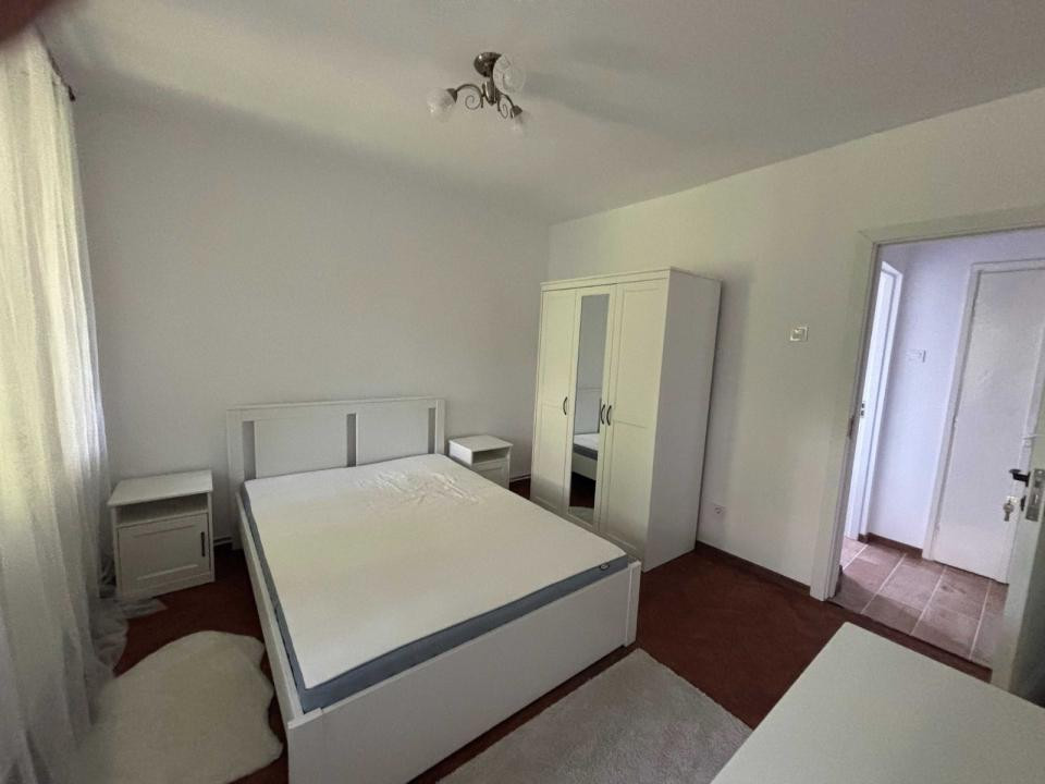  DE INCHIRIAT Apartament 2 camere, 55 mp, etaj 2 - Circumvalatiunii