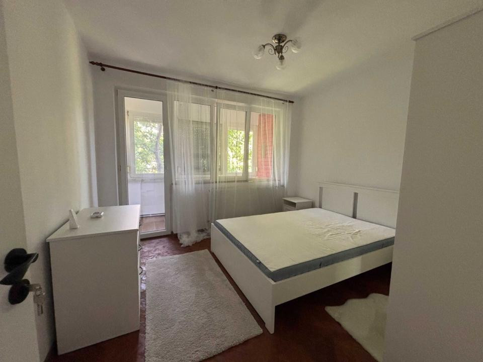  DE INCHIRIAT Apartament 2 camere, 55 mp, etaj 2 - Circumvalatiunii