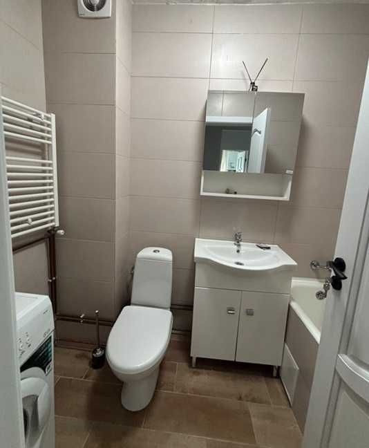  DE INCHIRIAT Apartament 2 camere, 55 mp, etaj 2 - Circumvalatiunii