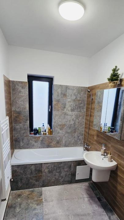 Apartament 2 camere, loc parcare inclus, lift, Zona Hotel IQ-Giroc