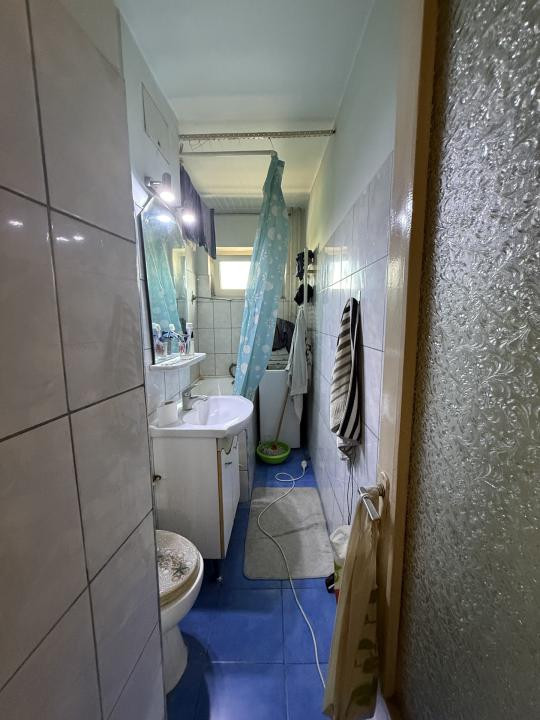 Apartament cu 2 camere, etaj 3, 42 mp utili, cu balcon si boxa - Girocului