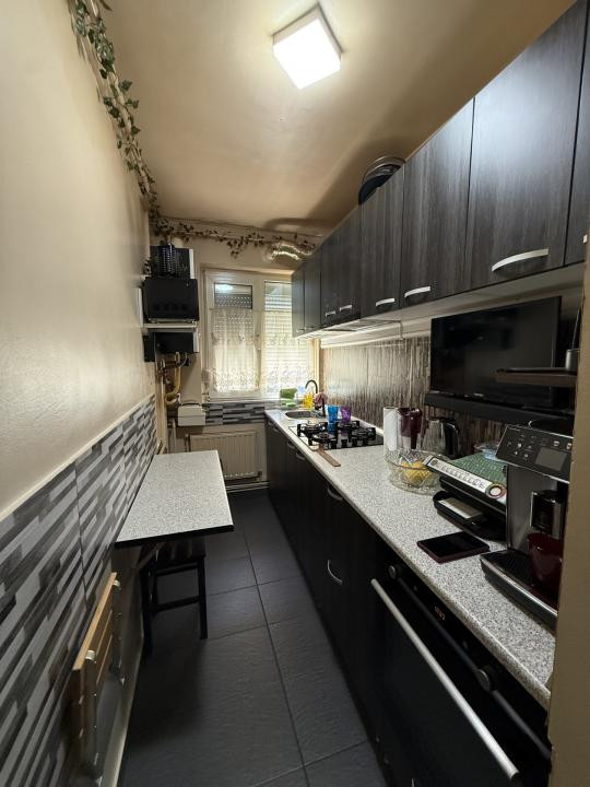 Apartament cu 2 camere, 39 mp utili + balcon, etaj 4/5 -  Dacia