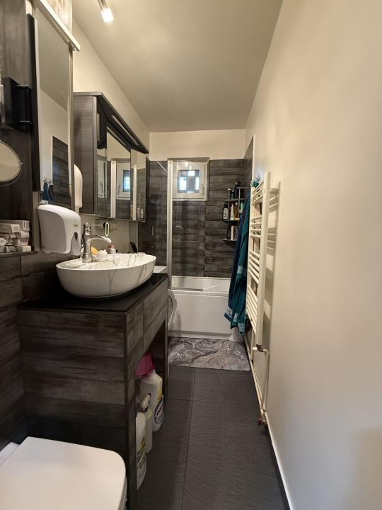 Apartament cu 2 camere, 39 mp utili + balcon, etaj 4/5 -  Dacia