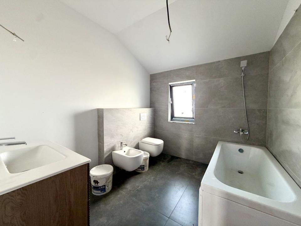 Duplex modern, 4 camere, 106 mp utili, 375 mp teren - Sacalaz