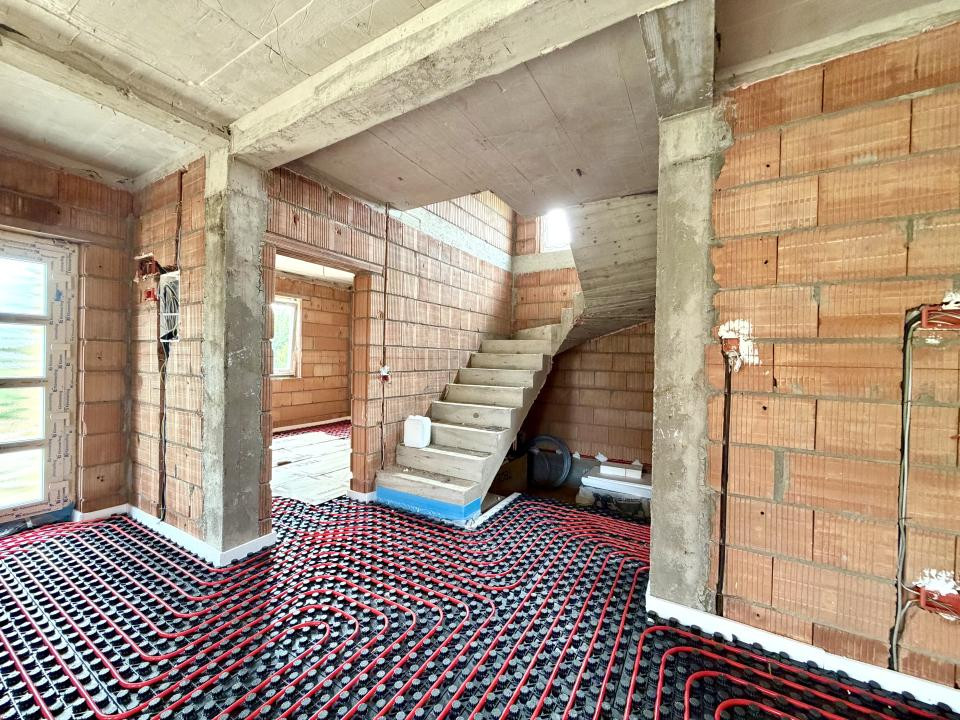 Casa individuala, moderna 4 camere, 411 mp teren - Sanandrei 