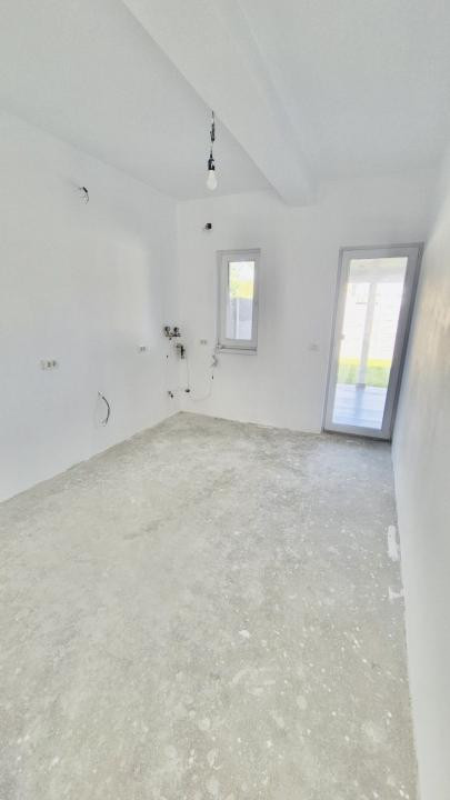 Duplex 4 camere, 110mp utili, 290mp teren in Giroc