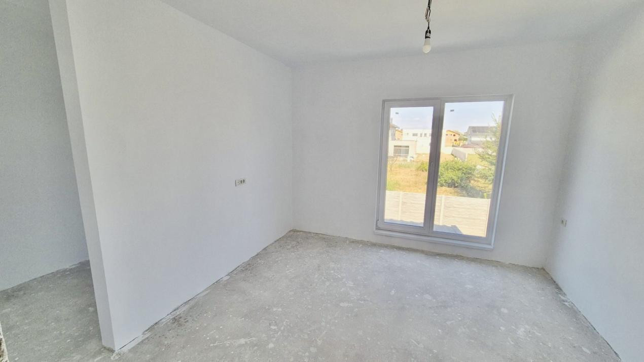 Duplex 4 camere, 110mp utili, 290mp teren in Giroc