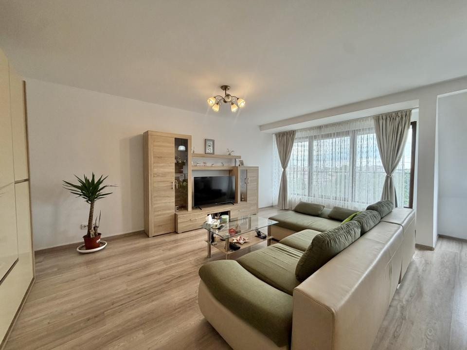 Apartament 2 camere, open space, zona Lipovei 