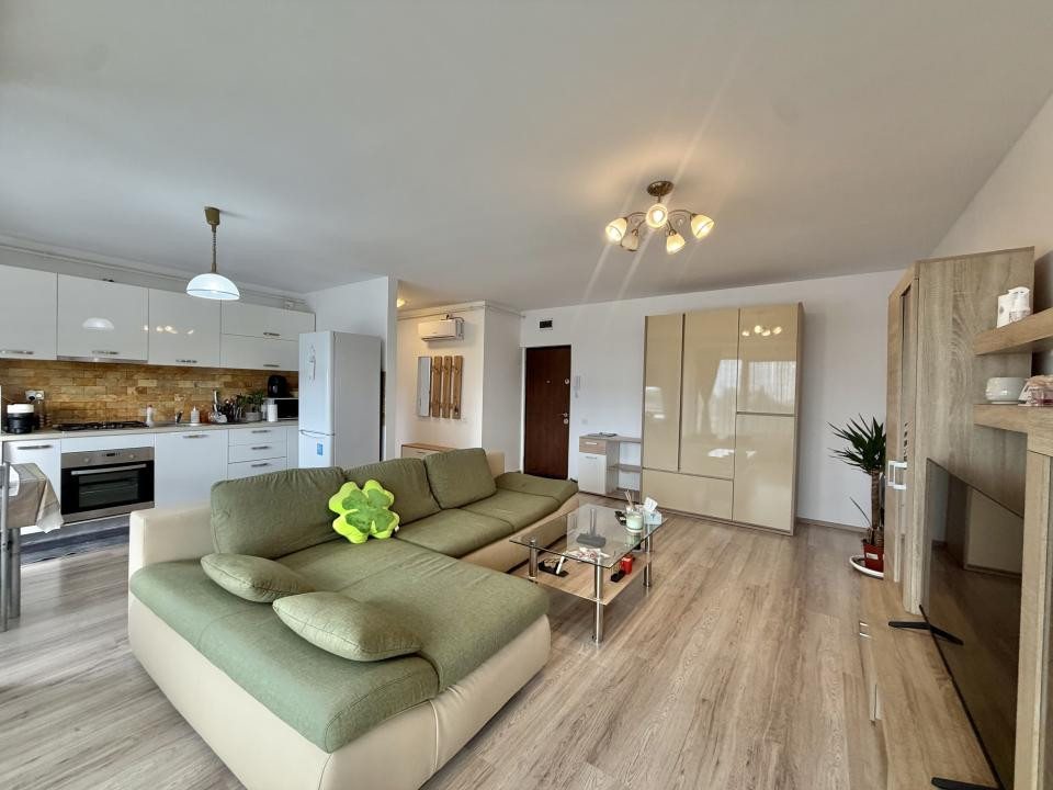 Apartament 2 camere, open space, zona Lipovei 