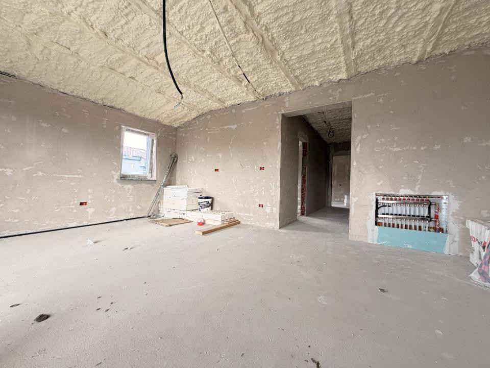 Apartament 3 camere, 66 mp utili - Giroc