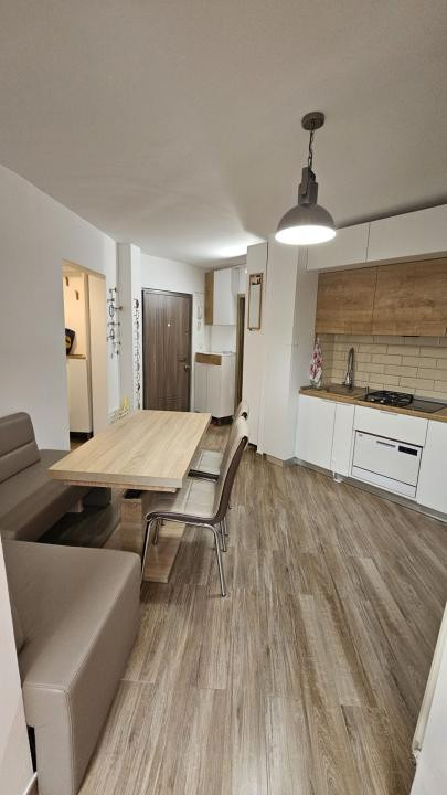  DE INCHIRIAT Apartament 3 camere, 67mp, etaj 2 - zona Girocului