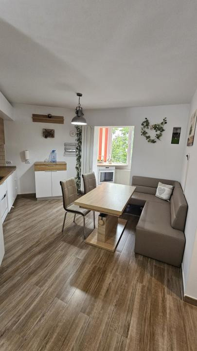  DE INCHIRIAT Apartament 3 camere, 67mp, etaj 2 - zona Girocului