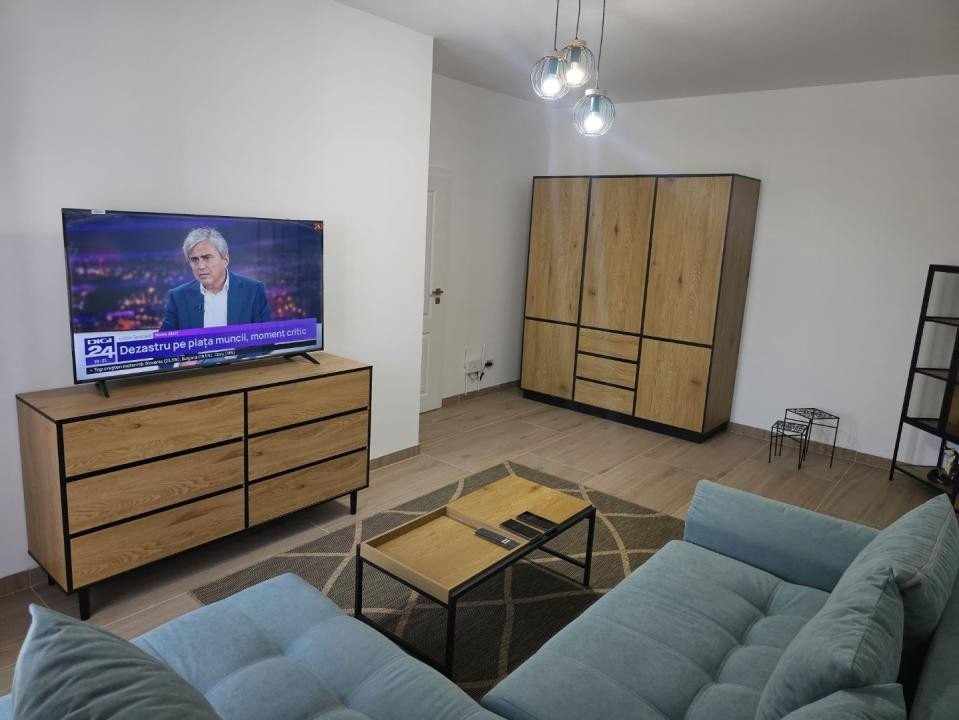  DE INCHIRIAT Apartament 2 camere, decomandat, 54mp, etaj 2 - Giroc