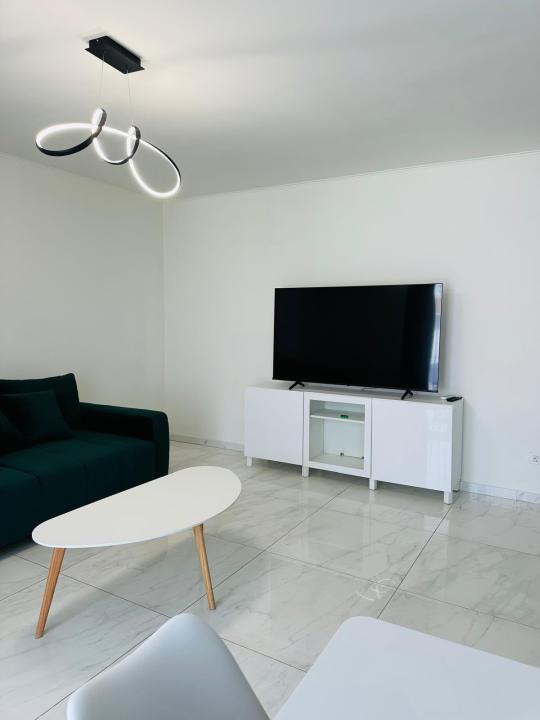  DE INCHIRIAT Apartament 2 camere, 54mp, etaj 3 - Zona Giroc ESO